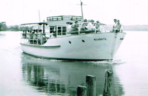 Nagaroto Cruise Boat Passengers